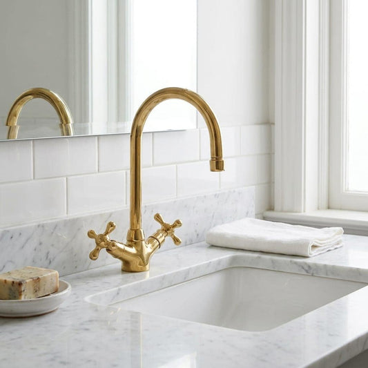 Solid Brass Double Handle Faucet, Solid Brass Gold Mixer Tap – detail view
