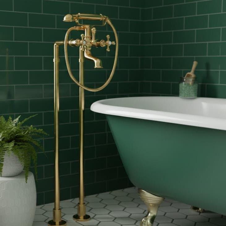 Solid Brass Freestanding Tub Filler – close-up of the finish