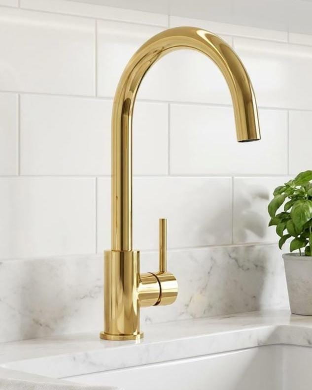 Solid Brass Kitchen Faucet, High Arc Swivel Spout – close-up of the finish