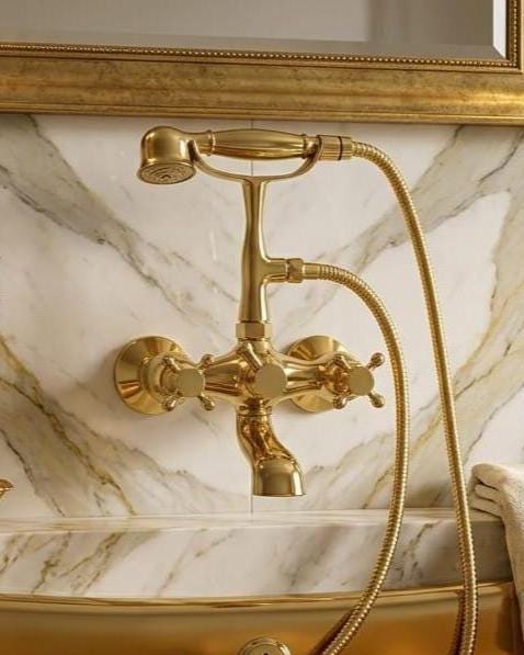 Solid Brass Wall Mount Bathtub Faucet – close-up of the finish